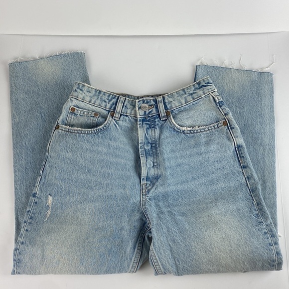 Light wash ripped mid rise button fly boyfriend raw hem denim jeans size 4 - Picture 1 of 11